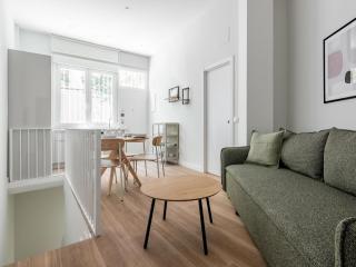 Madrid Urgel - Apartamento de 2 dormitorios y 2 baños - 1