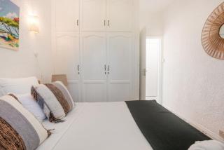 Quaint 1st floor beach apt in a fishing village - 7