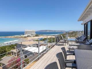 6 on Hopwood - 4 Bedroom Middle Floor Apartment - 3