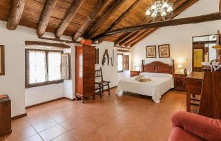 Stunning Home In Alcala La Real - 1