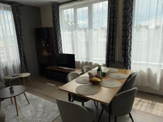 Panoramic Terrace Apartment with Elevator Access - 2