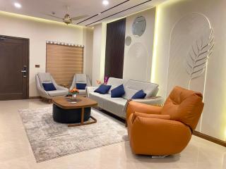 Elite Luxe Apartment by Majestic Hospitality - 6