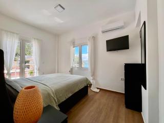Seafront Residences Loutra Elenis - 7