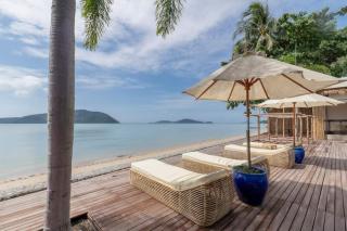 NEW Serenity Tropical 2 Bed Condo On Beachfront - 0
