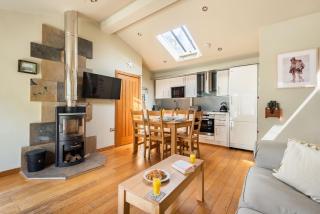 White Star Cottage - 5