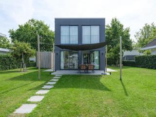 Kubus Nr. 244 | 4 Pers. - 9