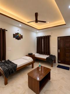 Pinto Eden Home Stay 5 Star Luxury Stay in Chickmanglore - 4