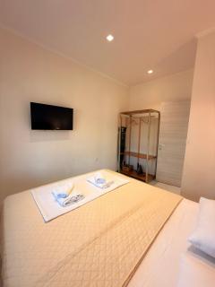 Thea Suite & Loft - 4