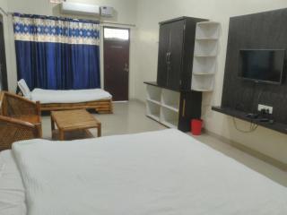 Natraj hotel rooms and restaurant - 0