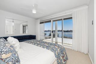 Absolute Riverfront Retreat Swan River Views - 9