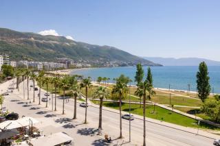 Lungomare Beachfront Apartment - by EKA Luxury Apartments - 8