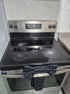Private 1 BR Apt Wi-Fi Parking Near all Amenities - 7