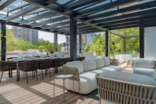 Spacious Group Getaway with Private Terrace and Grill - 9