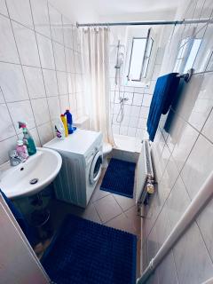 Zentrale 2- Zimmer Wohnung - 2