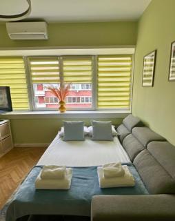 Bright 1-Bedroom Gem Heart of Sofia - Sofia - 1