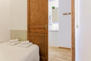 ApartEasy - Gracia Market 2bedroom with balcony - 2