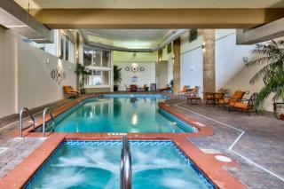 Stunning gulf front condo- sleeps 10 - 1