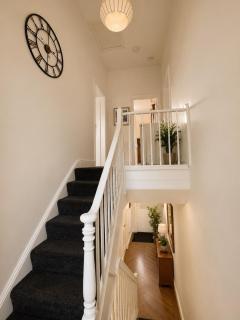 Large Group Stay in Cardiff Sauna, Pool Room - 8