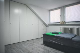 Livemore24 - Apartment 4 in Gladbeck WLAN - Smart-TV - 24-7 Check-in und Küche - 7