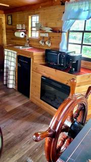Secret Cove-Studio Style-Houseboat - 0