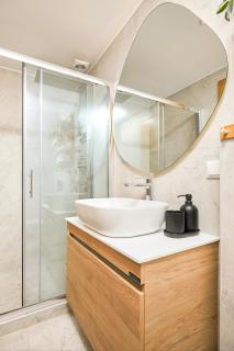 Orfeas Suite - 3