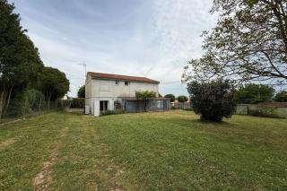 Maison Rez de chaussée avec jardin - 9