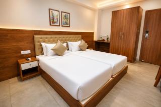 Seaking Suites - 1