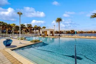 Lakefront resort condo with heated outdoor pool hot tub balcony lake views - 9