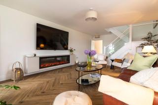 The House — Bushmills Private Stay for Six - 6