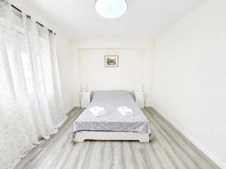 Aroma D Valencia Luxury Designer Apartment with Terrace Sleeps 7 - 3
