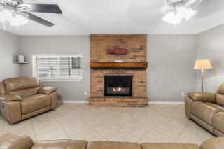 Lakefront Livingston Retreat w Dock and Fire Pit - 4