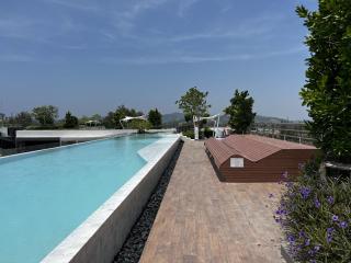 Laguna Skypark 1BR Golf View Rooftop Pool - 3