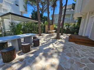 Beachfront BLUE WAVE SPA VILLA in Private Villa Resort Qerret, Albania - 4