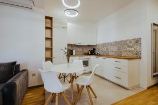 Happy Family Apartments - 6