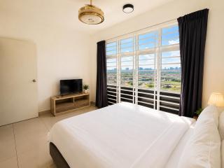 KULAI HOME STAY @IOI MALL/JPO/AEON/SENAI AIRPORT - 1