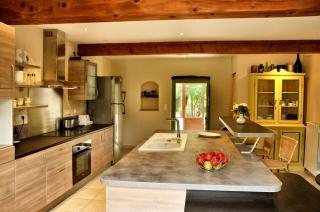 Domaine-Vignoble-piscine-jacuzzi-sauna - 9