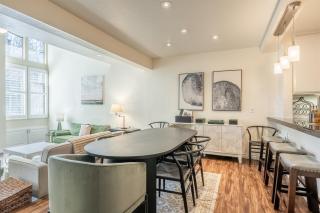 Stunning Sunlit & Spacious-1BR2BTHLoft - 9
