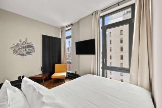 Freeman 301 by Rove Travel - Studio with Shared Amenities - 0