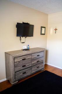 Condo with Mountain Views and Pool Near Casino El Paso - 3