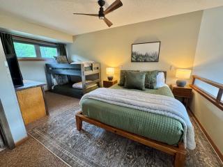 Lutsen Mtn Condo, Ski in Ski out, Pool, Hot Tub, Fitness - 3