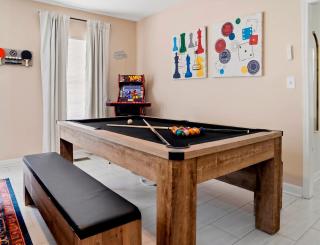 Modern Moroccan Villa w/ Firepit, BBQ + Game Room! - Tampa - 3
