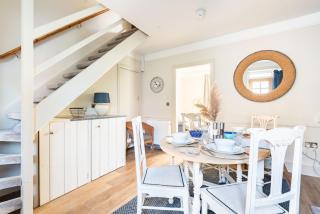 2A Coastguard Cottages - 4