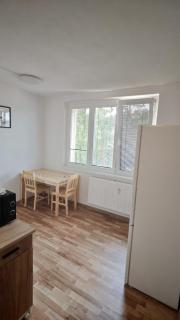 Apartmán pro 4 osoby, Chomutov CH1 - 2
