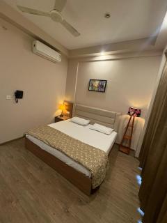theopalstays omaxe ITC - 4