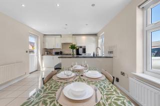 Spacious Contractor-Friendly House near NEC & Birmingham Airport - 3