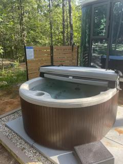 Space Cabins in the Woods with Spa - 6