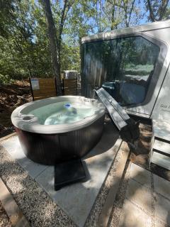 Space Cabins in the Woods with Spa - 5