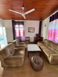 Gladys Home Stay - 2