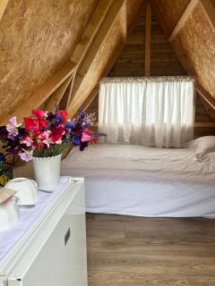 The Orchard Hideaway - 9