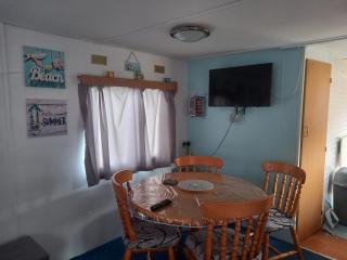 Happy Holiday Home - 7